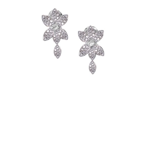 Orecchini con diamanti color D/F purezza VVS/VS cts 0.48 + diamante centrale cts 0.19