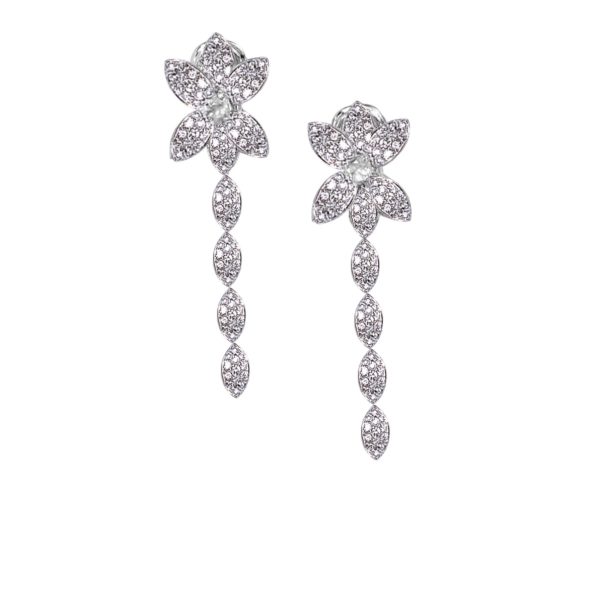 Orecchini con diamanti color D/F purezza VVS/VS cts 0.48 + diamante centrale cts 0.19